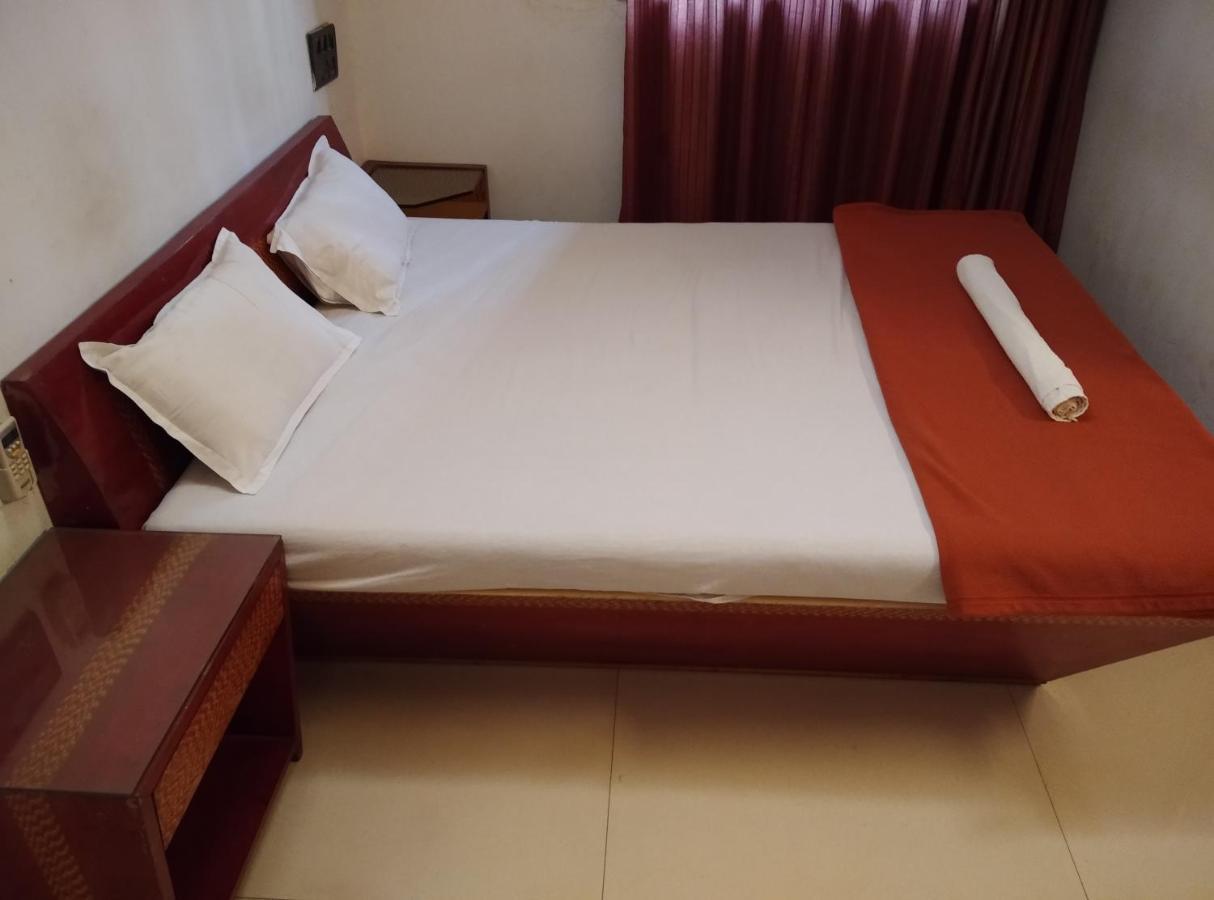 Agrawal Bhavan Budget Stay Only For Indians Mumbai Exterior foto