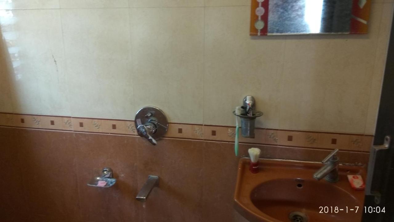 Agrawal Bhavan Budget Stay Only For Indians Mumbai Exterior foto