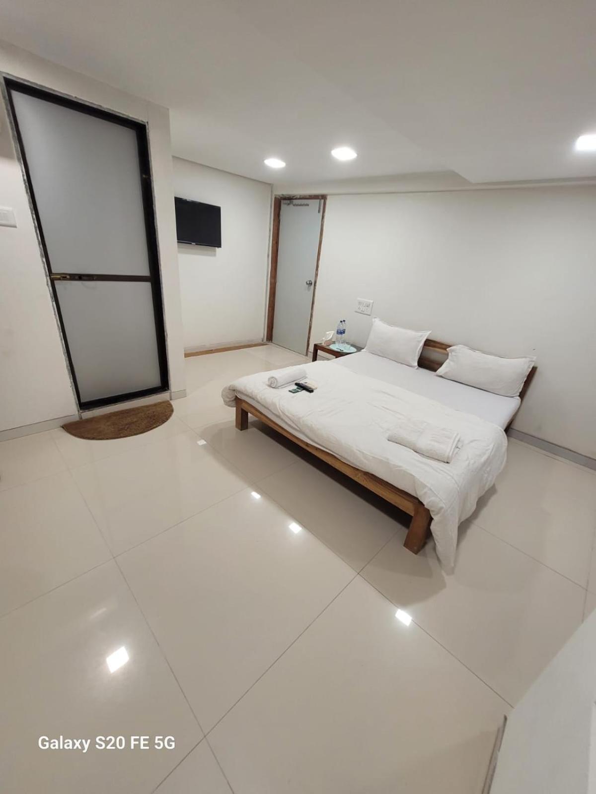 Agrawal Bhavan Budget Stay Only For Indians Mumbai Zimmer foto
